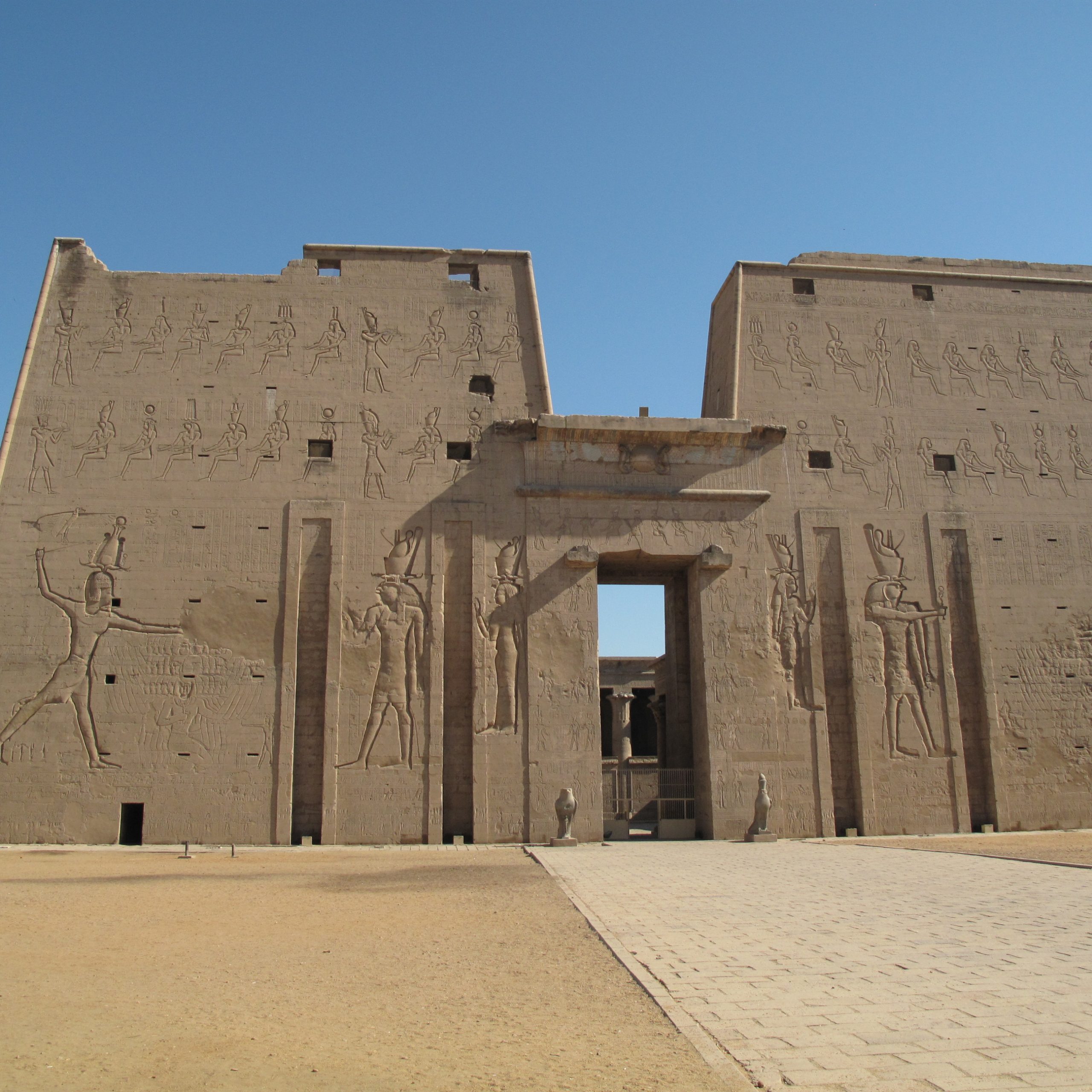 Edfu / Esna / Luxor